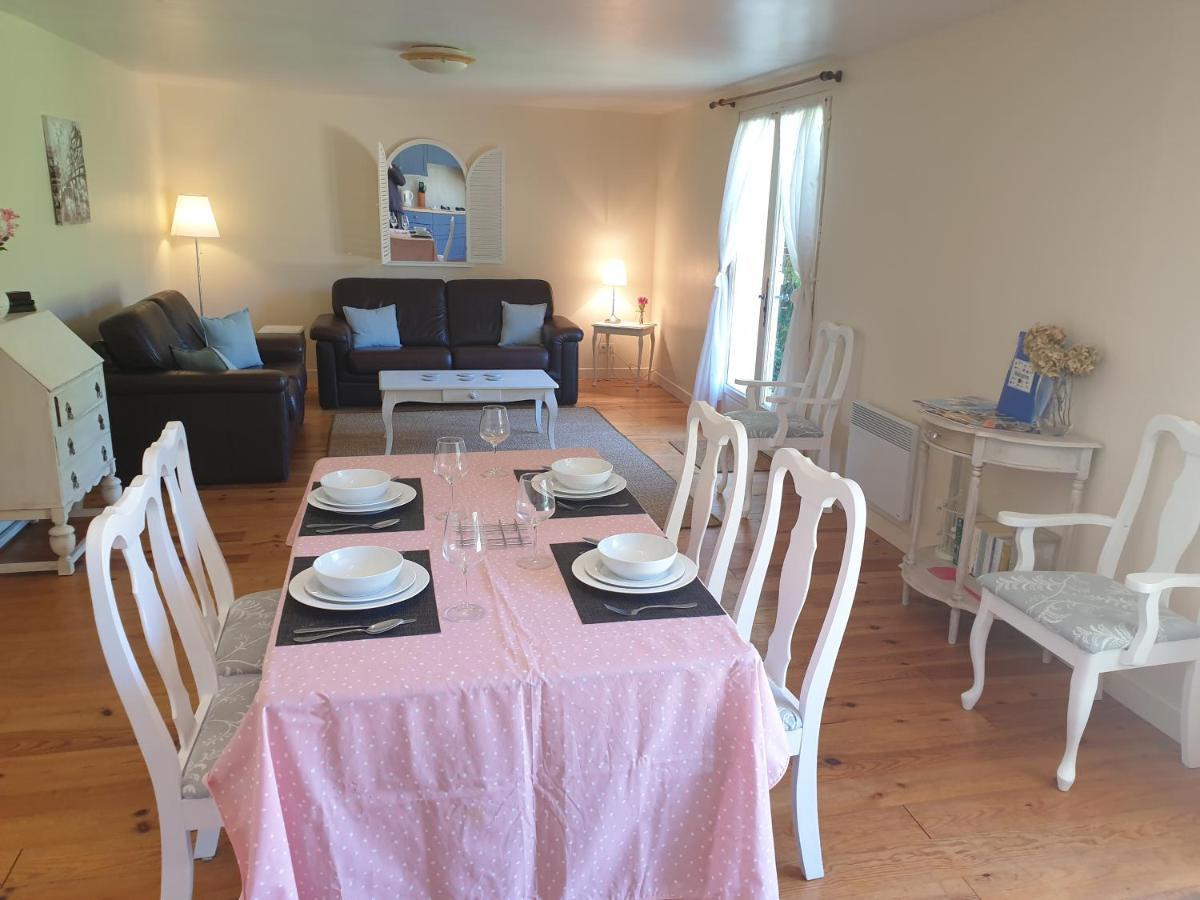 Chez Louis Gites Fumel Buitenkant foto
